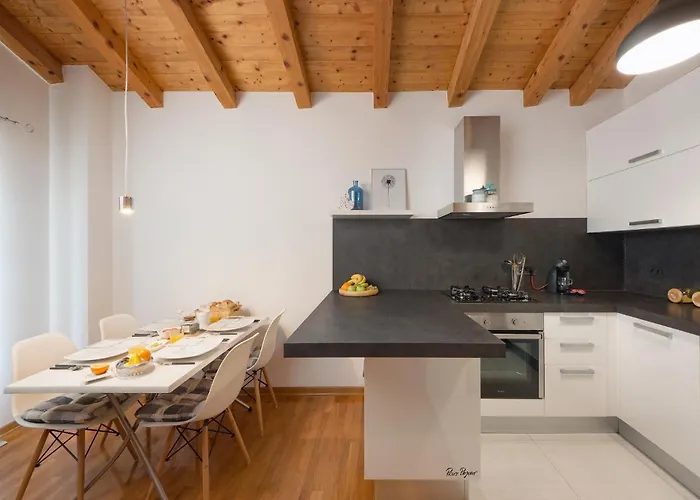 Nala - Detached House, Walk To Pula