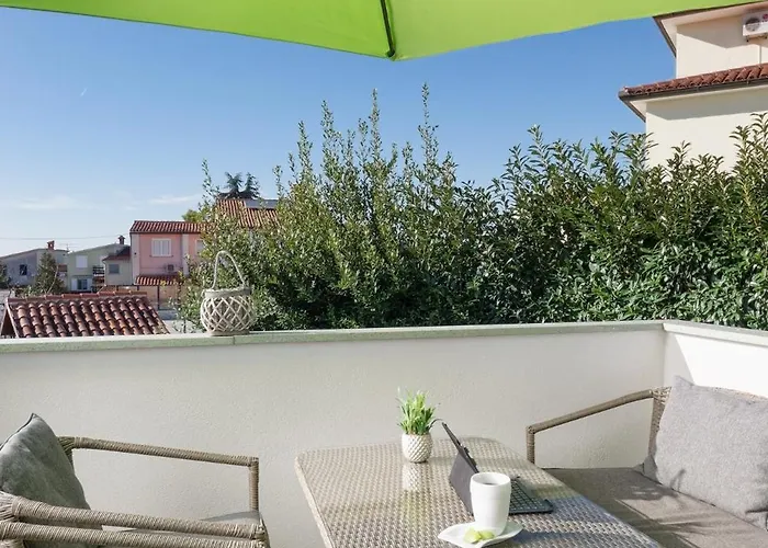 Nala - Detached House, Walk To Vakantiehuis *